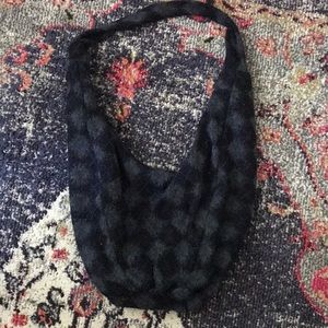 VINTAGE SWEATER BAG